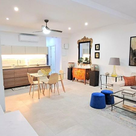 New! Renovated, Centrally Located, Private Entrance, Terrace Apartment Valencia Bagian luar foto